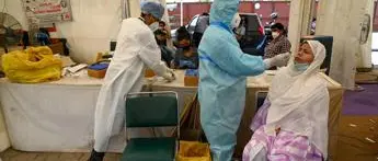 Covid oggi India, quasi 30mila contagi e 300 morti in 24 ore