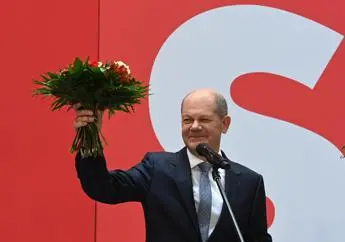 Elezioni Germania, Scholz: \"Volontà elettori chiara Spd, Verdi e Fdp al governo\"