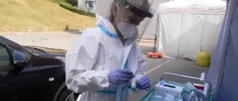 Covid oggi Lombardia, 304 contagi e 10 morti: bollettino