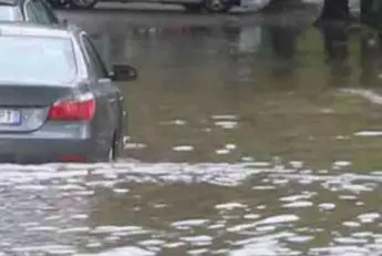 Maltempo in Toscana, ingenti danni nel Fiorentino: feriti e sfollati