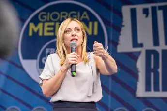 Roma, Meloni vs Raggi: \"Sindaco zoologo, guidi il Bioparco\"