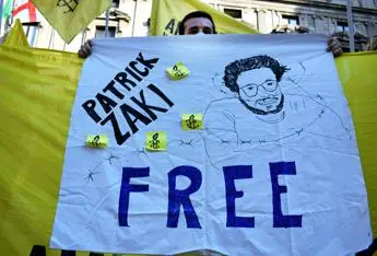Patrick Zaki, oggi la seconda udienza: rischia 25 anni di carcere