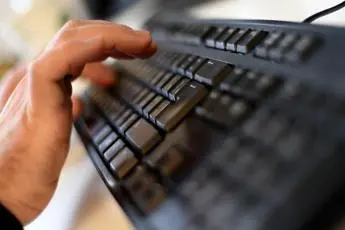 Telegram oscura chat no vax: \"Violati termini di servizio\"