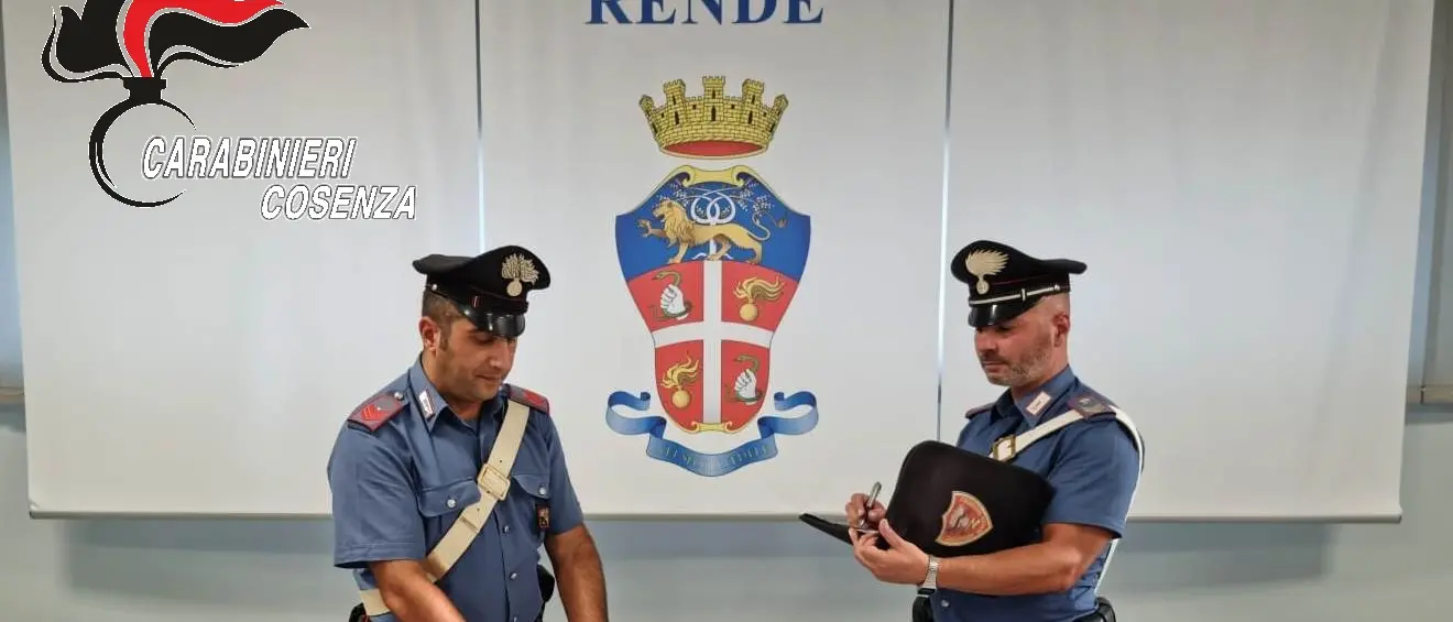 Portavano la droga da Cosenza, i carabinieri arrestano due persone a Rende