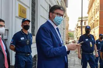 Discoteche, Giorgetti: \"Chiedo di rivalutare la riapertura\"
