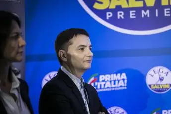Caso Morisi, indagato per cessione stupefacenti uno dei due romeni