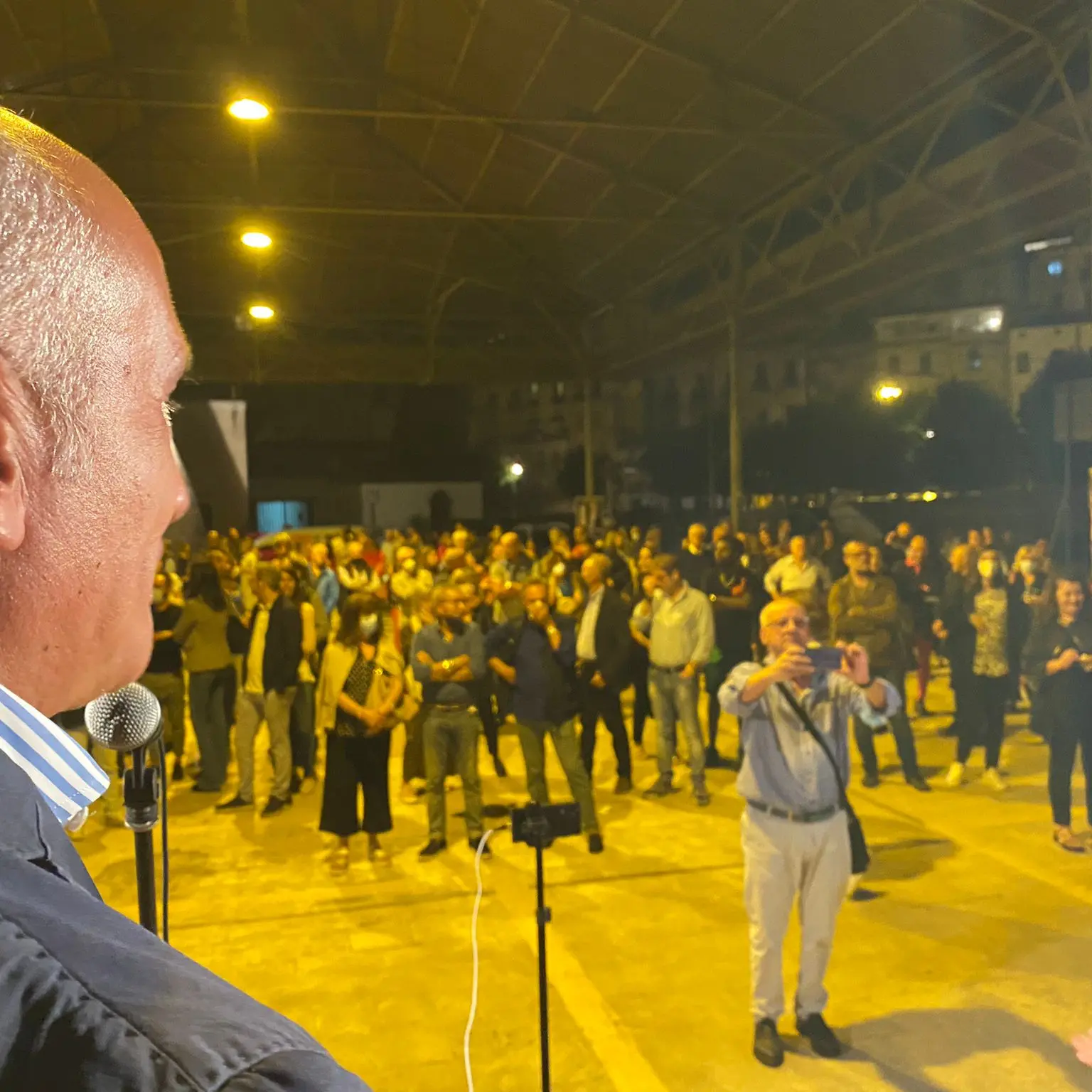 Cosenza, Arenella piena per Franz Caruso. «Voglio una città sostenibile»