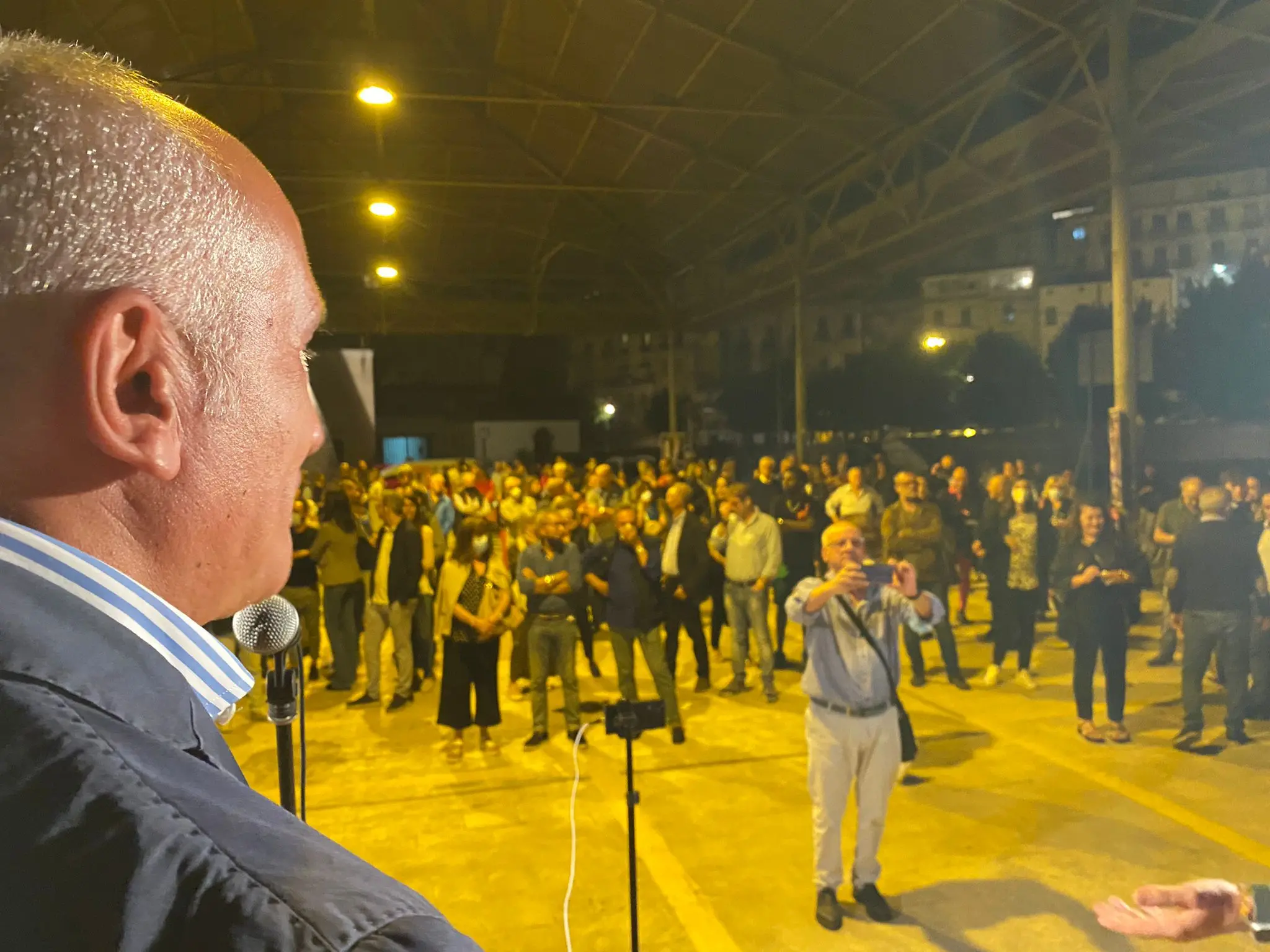 Cosenza, Arenella piena per Franz Caruso. «Voglio una città sostenibile»