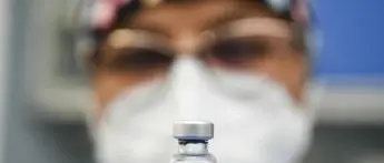 Vaccino Pfizer, risposta immunitaria persiste dopo 6 mesi: studio a Siena