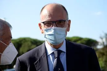 Lucano condannato, Letta: \"Esterrefatto, sentenza incredibile\"