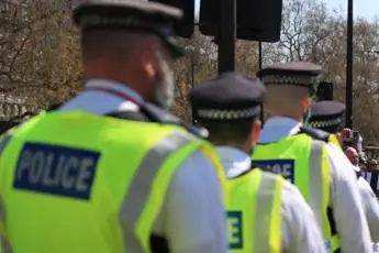 Sedotta da agente sotto copertura, attivista vince causa contro polizia