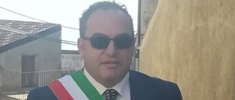 Acquaformosa, il sindaco diffida le Ferrovie della Calabria: ecco perché