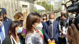 Messina: Dopo oltre un secolo al via le demolizioni delle baracche