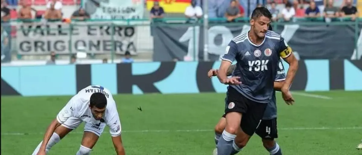 Brusco stop per il Cosenza: Di Gennaro punisce i Lupi. Vince l'Alessandria