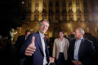 Elezioni Napoli, campo largo M5S-Pd-centrosinistra vince in tutte Municipalità