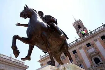 Elezioni Roma, exit poll: Michetti 27-31%, Gualtieri 26,5-30,5%, Raggi 16,5-20,5% e Calenda 16,5-20,5%