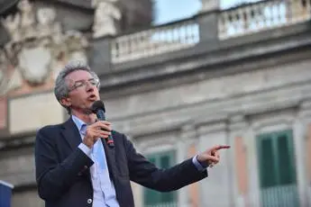 Elezioni Napoli, proiezioni: Manfredi vince al primo turno