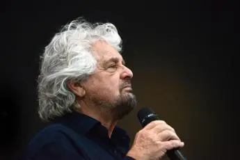 M5S, su Facebook la rabbia dei militanti contro Grillo