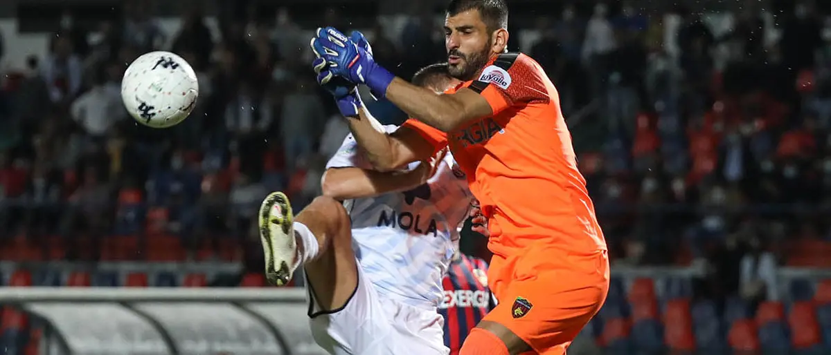 Cosenza, calciomercato live: ufficiale la cessione di Vigorito al Como