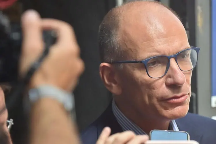 Green Pass Italia, Letta: \"Obbligo vaccini extrema ratio\"