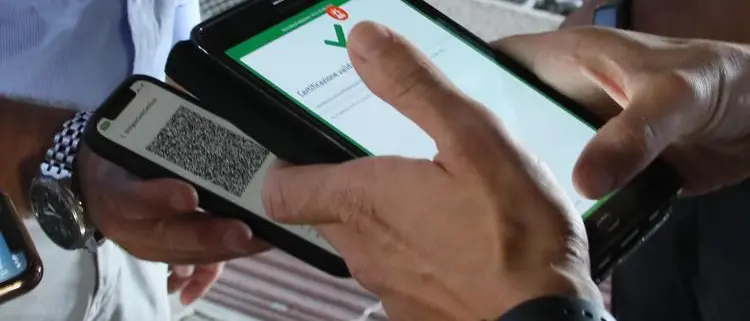 Green pass 15 ottobre, Andreoni: \"Troppi rischi con tampone a 72 ore\"