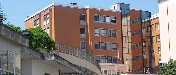 Covid, a Corigliano Rossano il virus torna a correre: 143 contagi negli ultimi 30 giorni