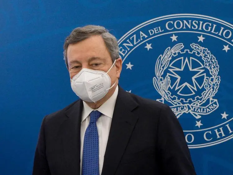 Green pass obbligatorio, governo valuta nuovo taglio prezzo tamponi