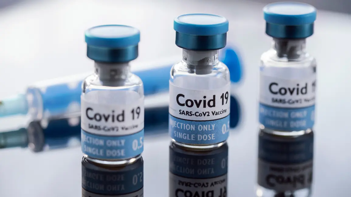 Vaccino covid, oltre 570mila terze dosi in Italia