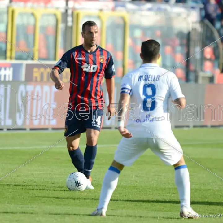 Cosenza, per Tiritiello tanto mercato in C. Tre squadre sul difensore