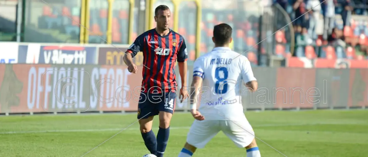 Cosenza, per Tiritiello tanto mercato in C. Tre squadre sul difensore