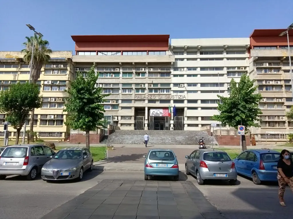 \"Villa Verde\", false perizie ai boss: chiesti 10 anni per Ambrosio
