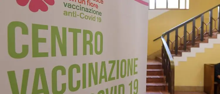 Terza dose, Palù: \"Subito agli over 60, sono quelli che rischiano di più\"