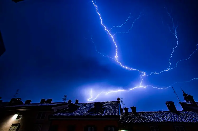 Maltempo in Sicilia, dispersa una coppia nel catanese