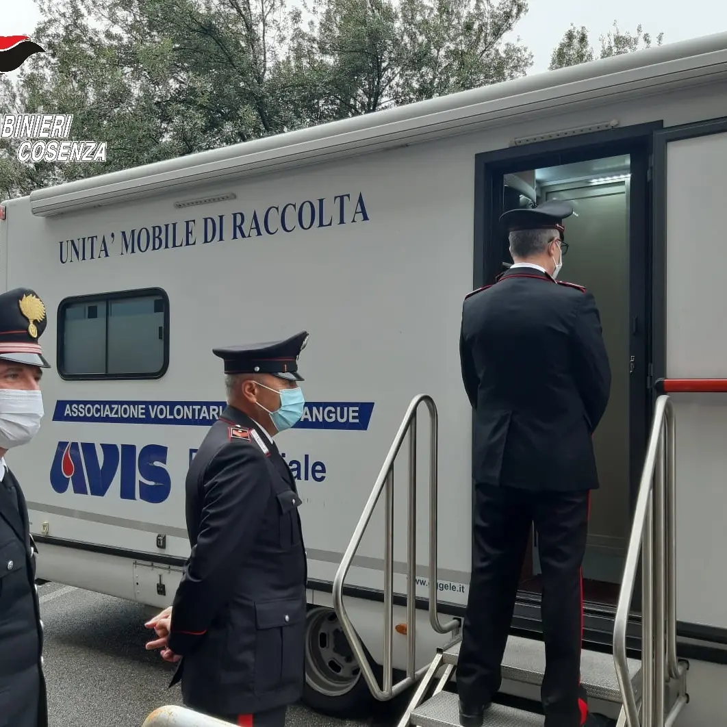 I Carabinieri di Rende diventano donatori di sangue