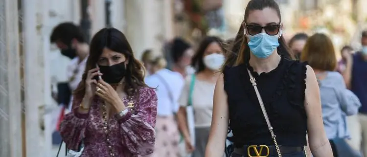 Covid oggi Italia, 2.535 contagi e 30 morti: bollettino 25 ottobre