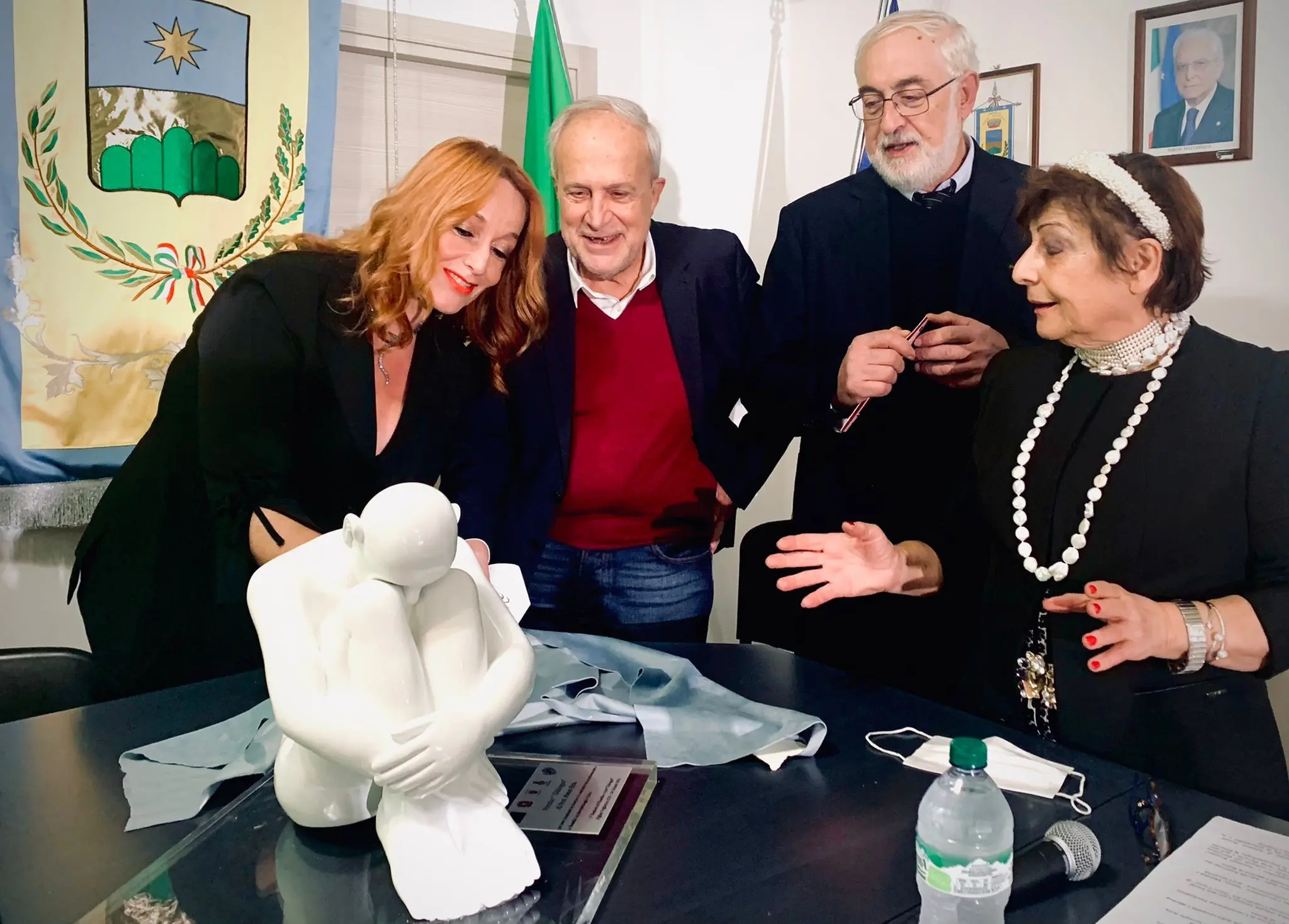 A Figline Vegliaturo il festival “Diàlogos” promuove arte e filosofia: premiato il luminare Pietro Bria
