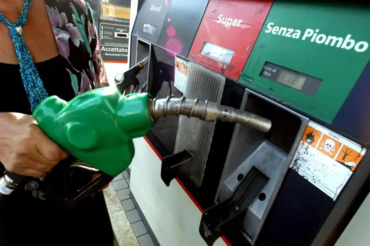 Benzina e diesel, prezzi ancora su: ecco cosa succede ora