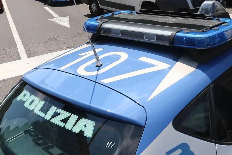 Verona, uccise due sorelle di 11 e 3 anni: ricercata la madre