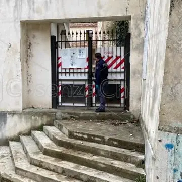Cosenza, operaio colto da malore nel cantiere dell'ex convento delle Canossiane