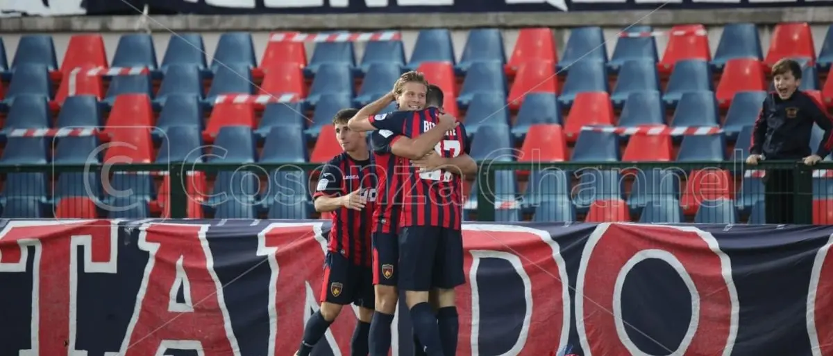 Cosenza-Ternana 3-1: Gori, Millico e Vigorito fanno esplodere il \"Marulla\"