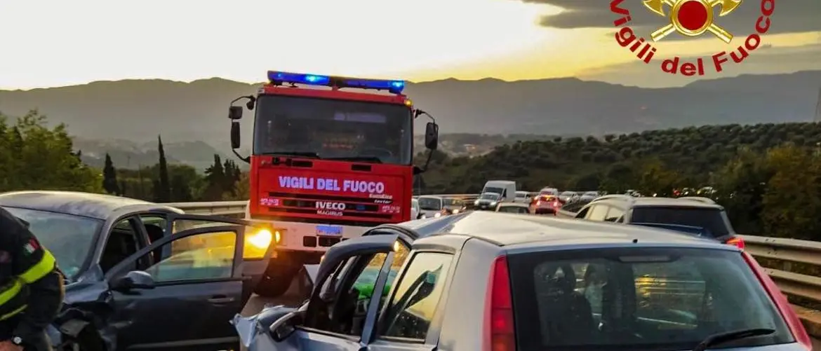 Cimitero di Cosenza, incidente sulla \"Silana-Crotonese\": una vittima