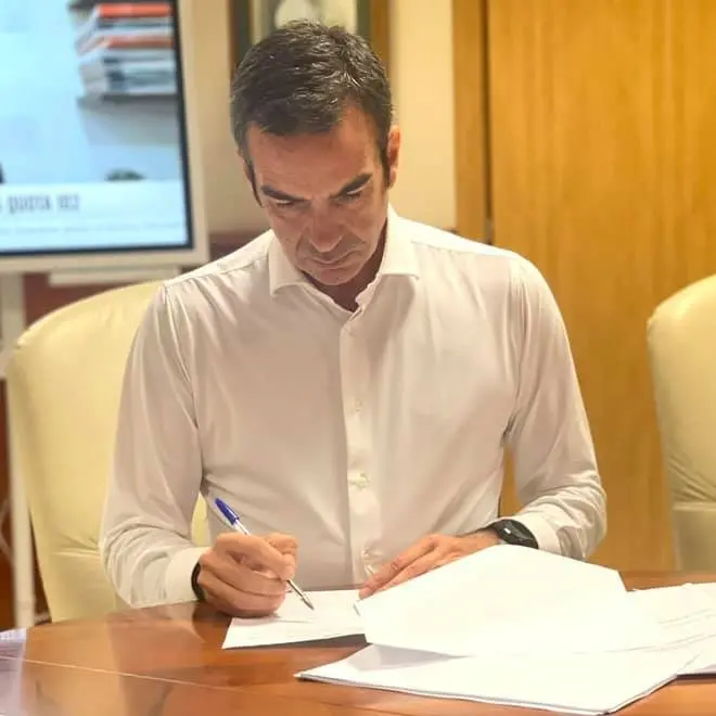 Sanità Calabria, Occhiuto prepara la rivoluzione al Dipartimento Salute