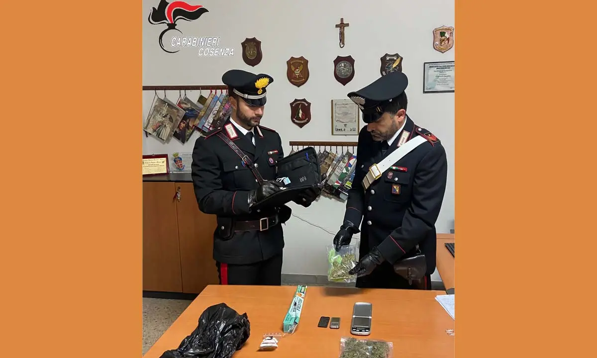 Nascondeva droga nel cesto dei panni sporchi. Arrestato 35enne di Bisignano