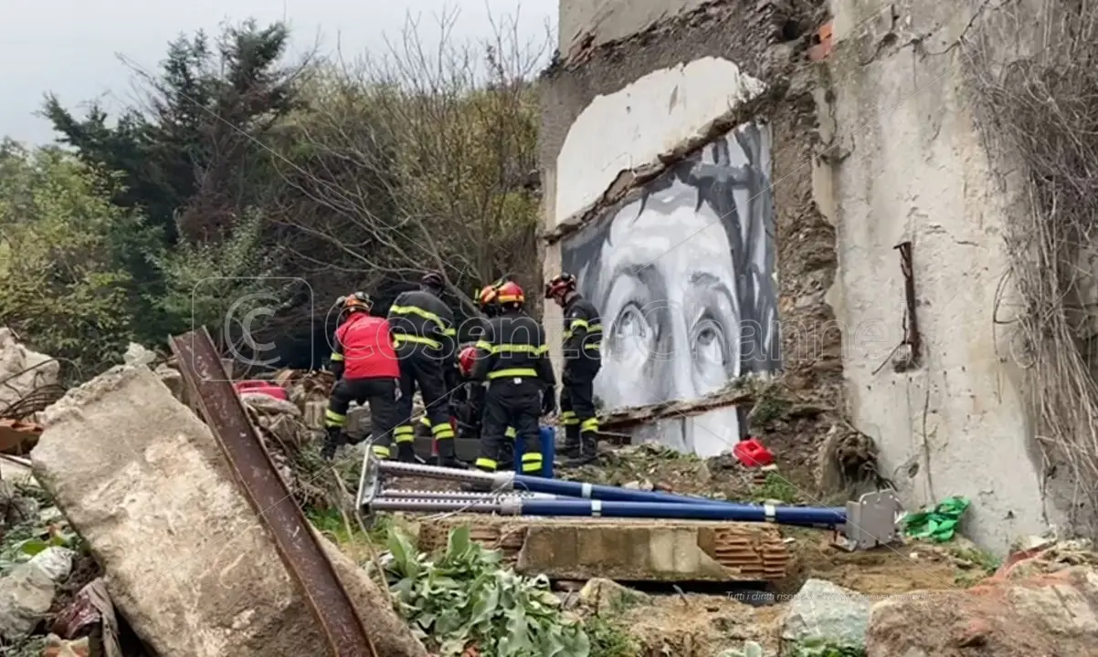 Cavallerizzo, tra le macerie tornano i soccorsi: è l'esercitazione nazionale dei Vigili del fuoco