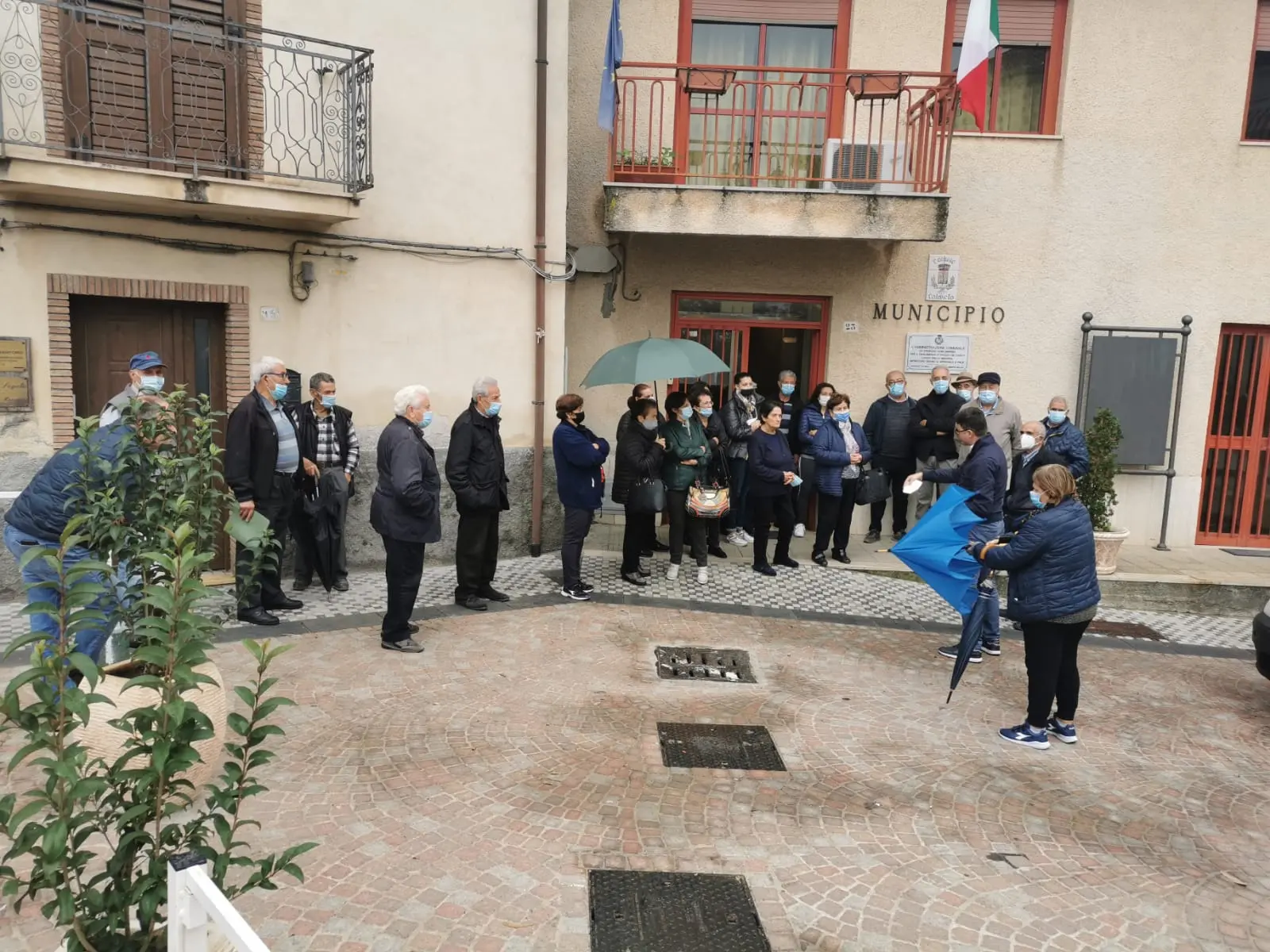 Da mesi la città ha un solo medico di base part-time. La rabbia dei cittadini