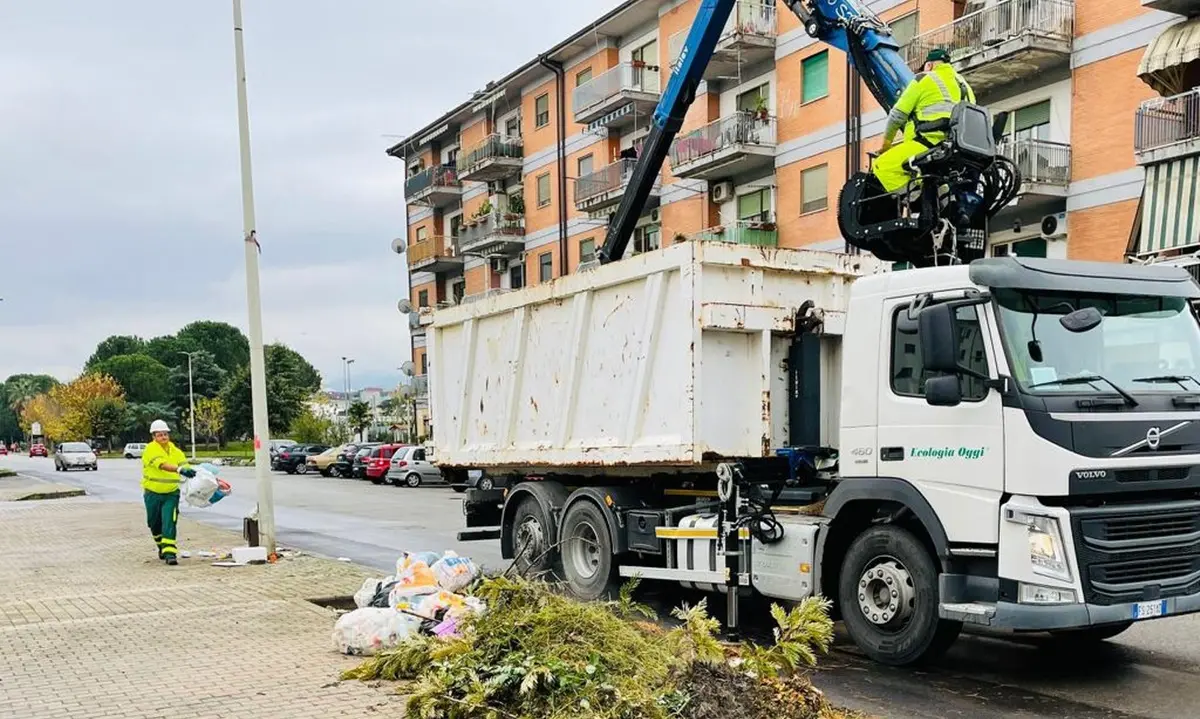 Cosenza, completati gli interventi di bonifica e pulizia nell'ultimo lotto di via Popilia