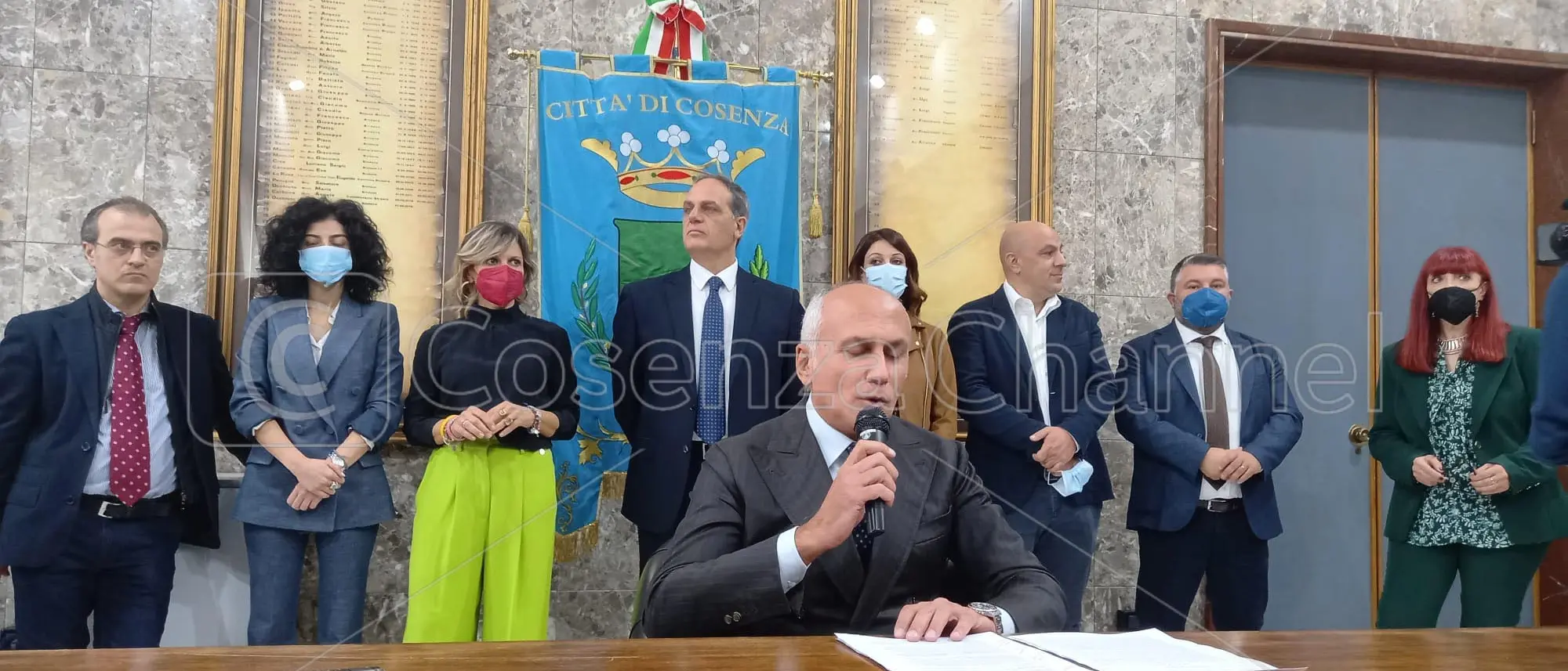 Caruso: «Sarà una giunta operaia. Cosenza a un passo dal default»