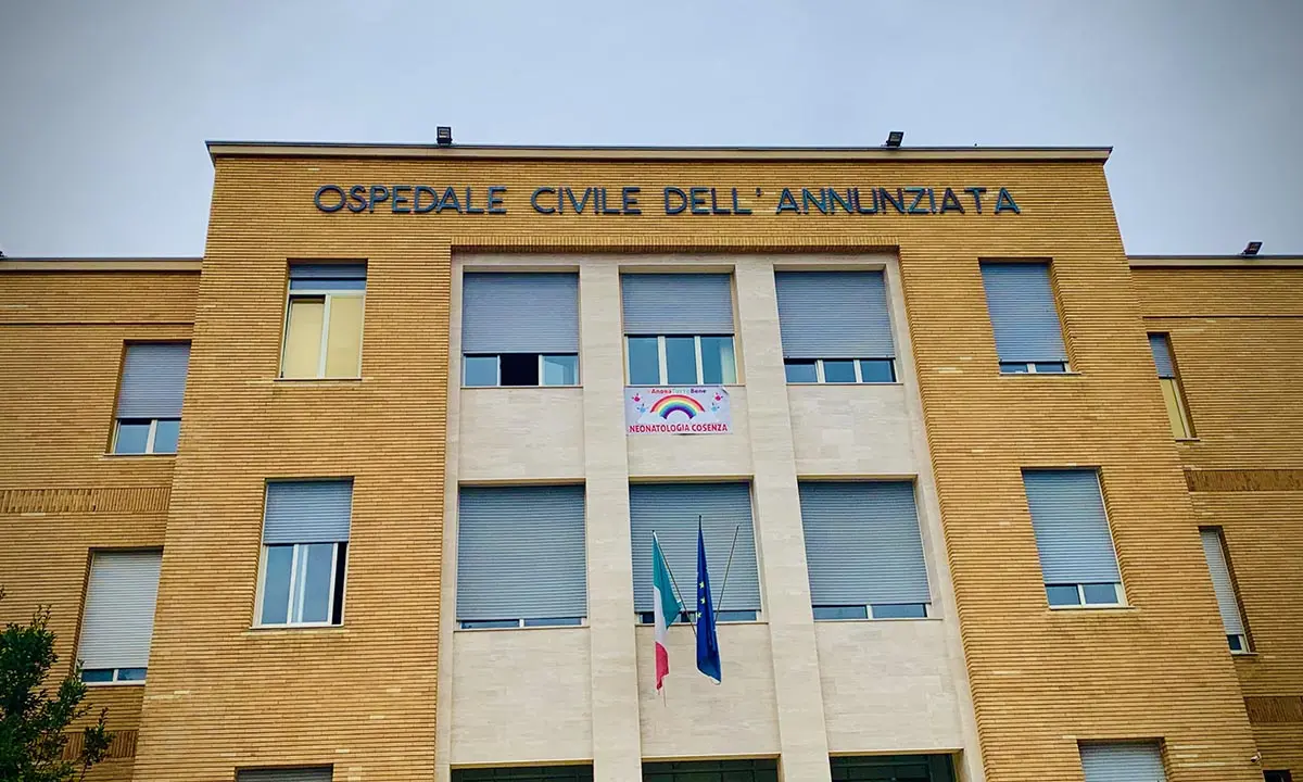 Variante Omicron, negativi i due cosentini a contatto con il dipendente Eni