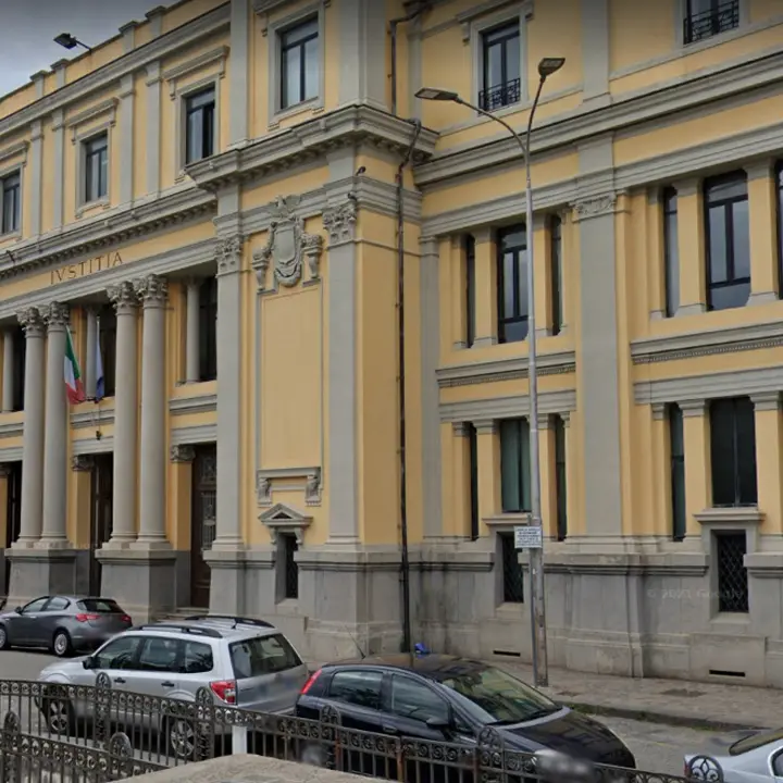 Maltrattavano i bambini fino a minacciarli di morte: condannate a un anno e quattro mesi due maestre del Crotonese\n