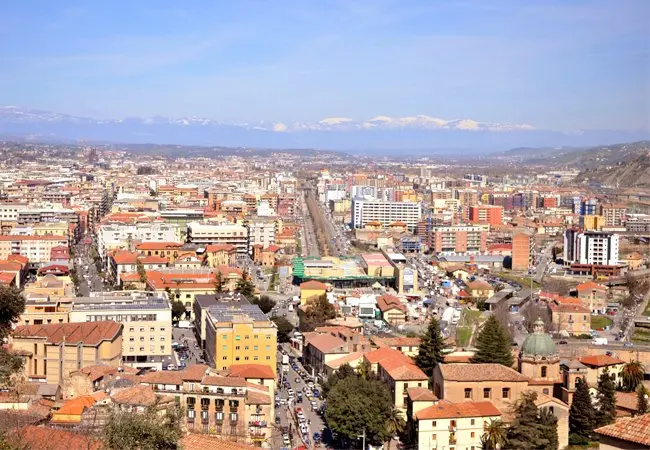 Cosenza, nuovo albergo-residence a Via Popilia. Sarà 5 stelle superior e trainerà la rigenerazione di Vaglio Lise